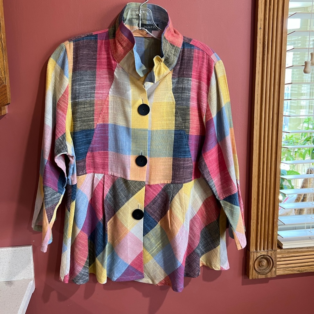 Damee Brand Women’s Full Button Front Top Large